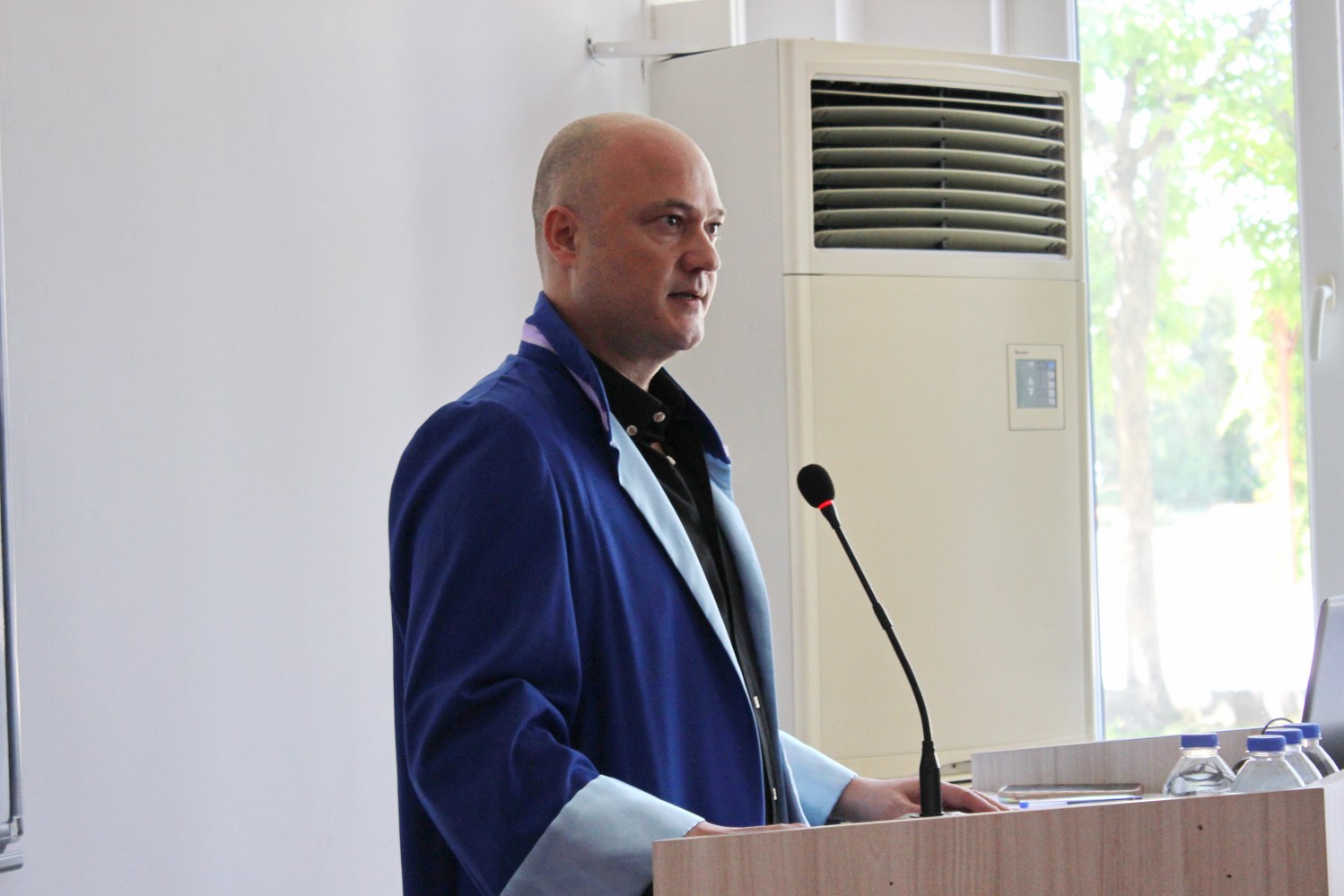 Doç. Dr. Ulaş Ünlü